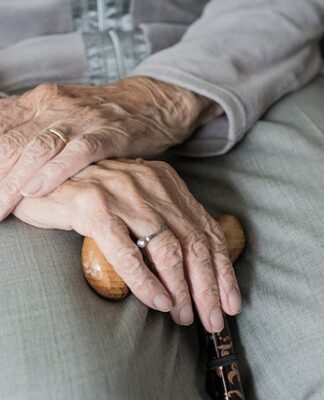 Ile trzeba pracować za granicą aby dostać zasiłek w Polsce?