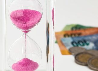 Jaką stopę zwrotu wolna od ryzyka można przyjąć? Jaką stopę zwrotu wolna od ryzyka można przyjąć?