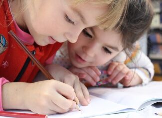 Ile osób musi być w klasie żeby nie było lekcji? Ile osób musi być w klasie żeby nie było lekcji?