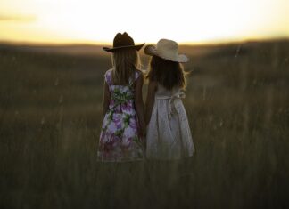 Czy druhny muszą mieć takie same sukienki? Czy druhny muszą mieć takie same sukienki?