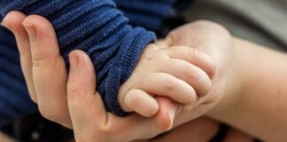 Jak połączyć maila z kontem Google?